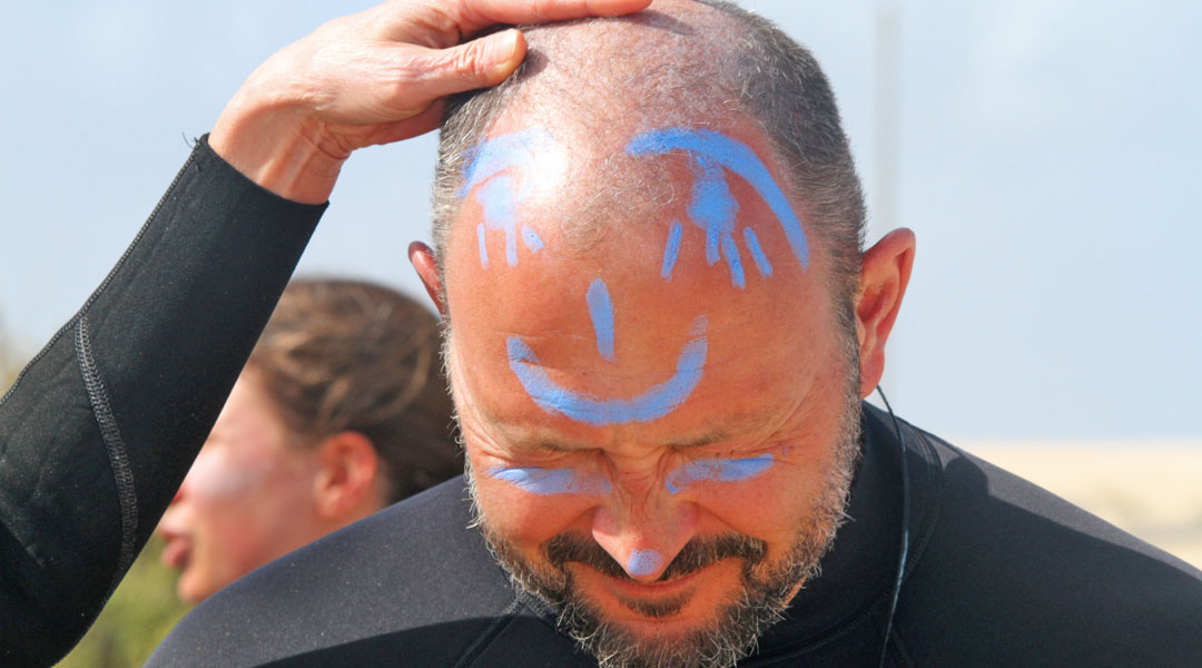 umweltbewusstes surfen mit nachhaltiger sonnencreme