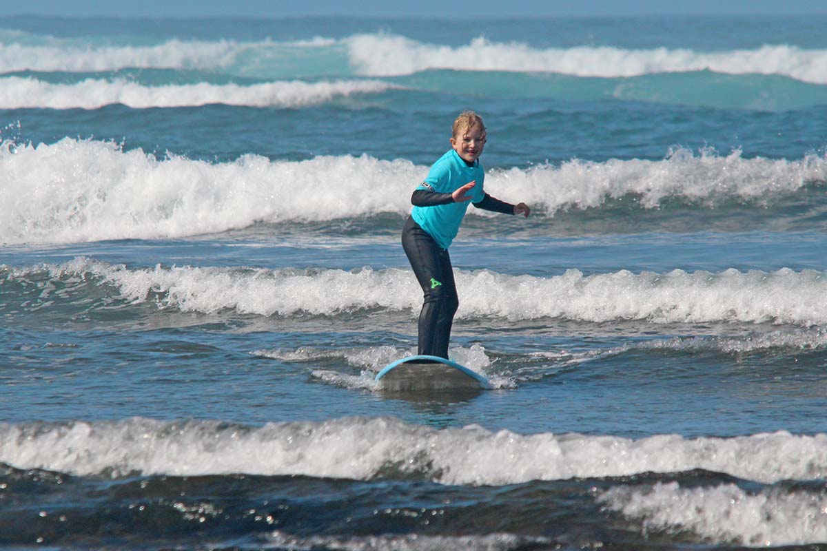 wassersicherheit für kinder - kinder lernen surfen